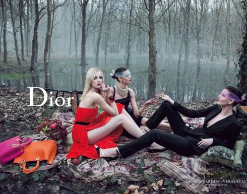 10 thương hiệu thời trang xa hoa nhất trên thế giới - Dior - elle vietnam