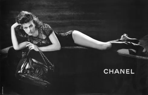 10 thương hiệu thời trang xa hoa nhất trên thế giới - Chanel - elle vietnam